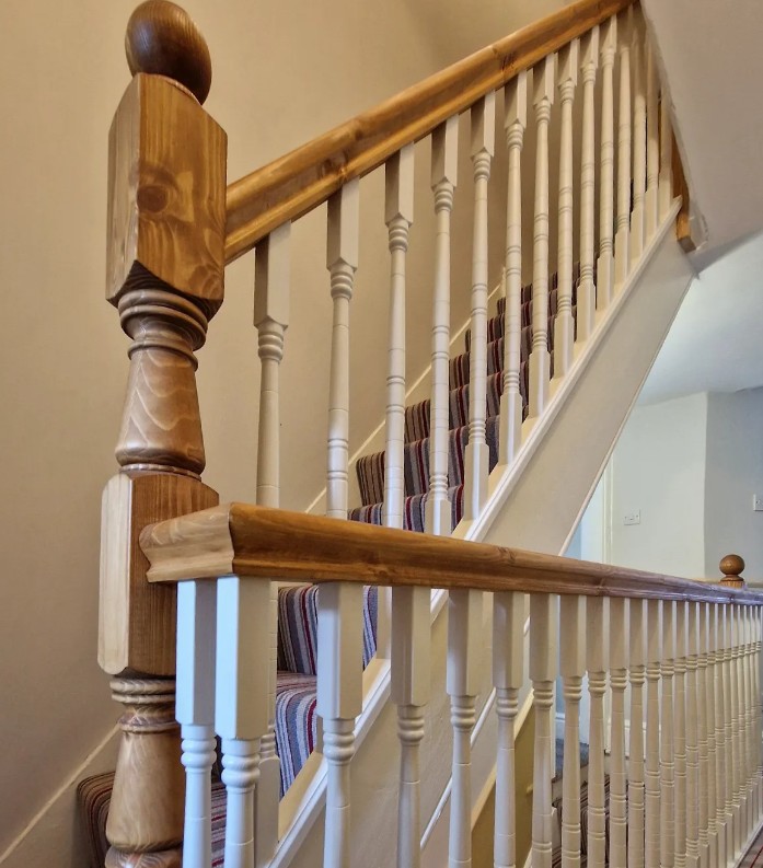 Traditional staircase converted to a modern oak staircase with contemporary balustrade